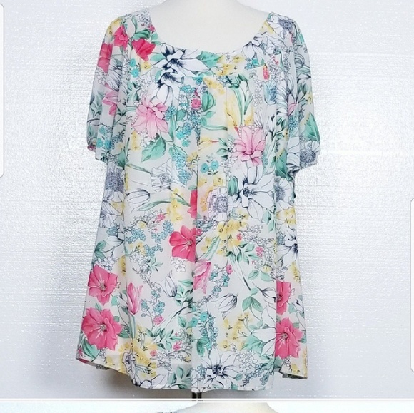 Roz & Ali Tops - NWOT PLUS Dress Barn  Roz & Ali Floral Blouse